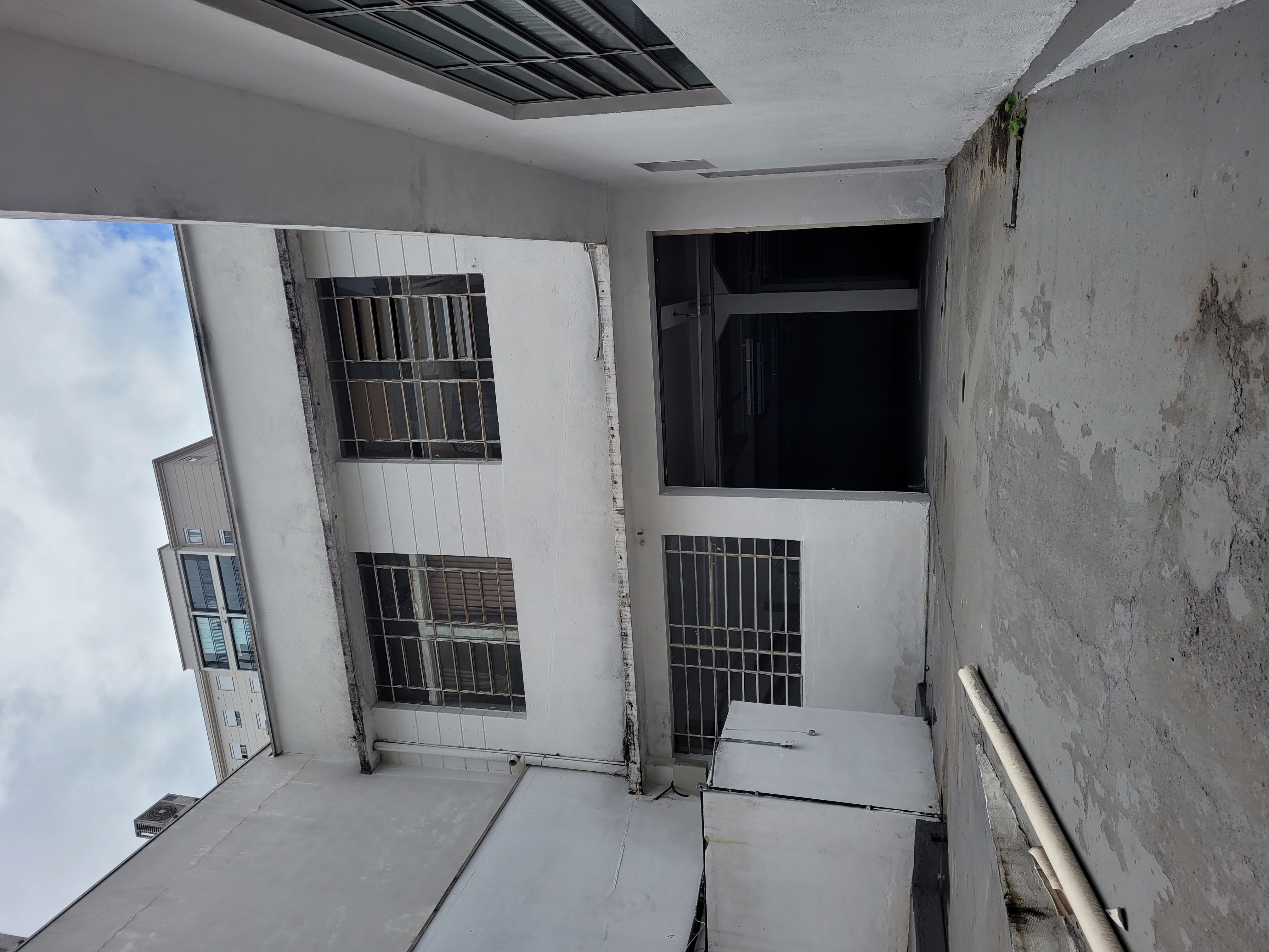 Galpão com 480m² + Mezanino (Escritório) – Excelente Localização!