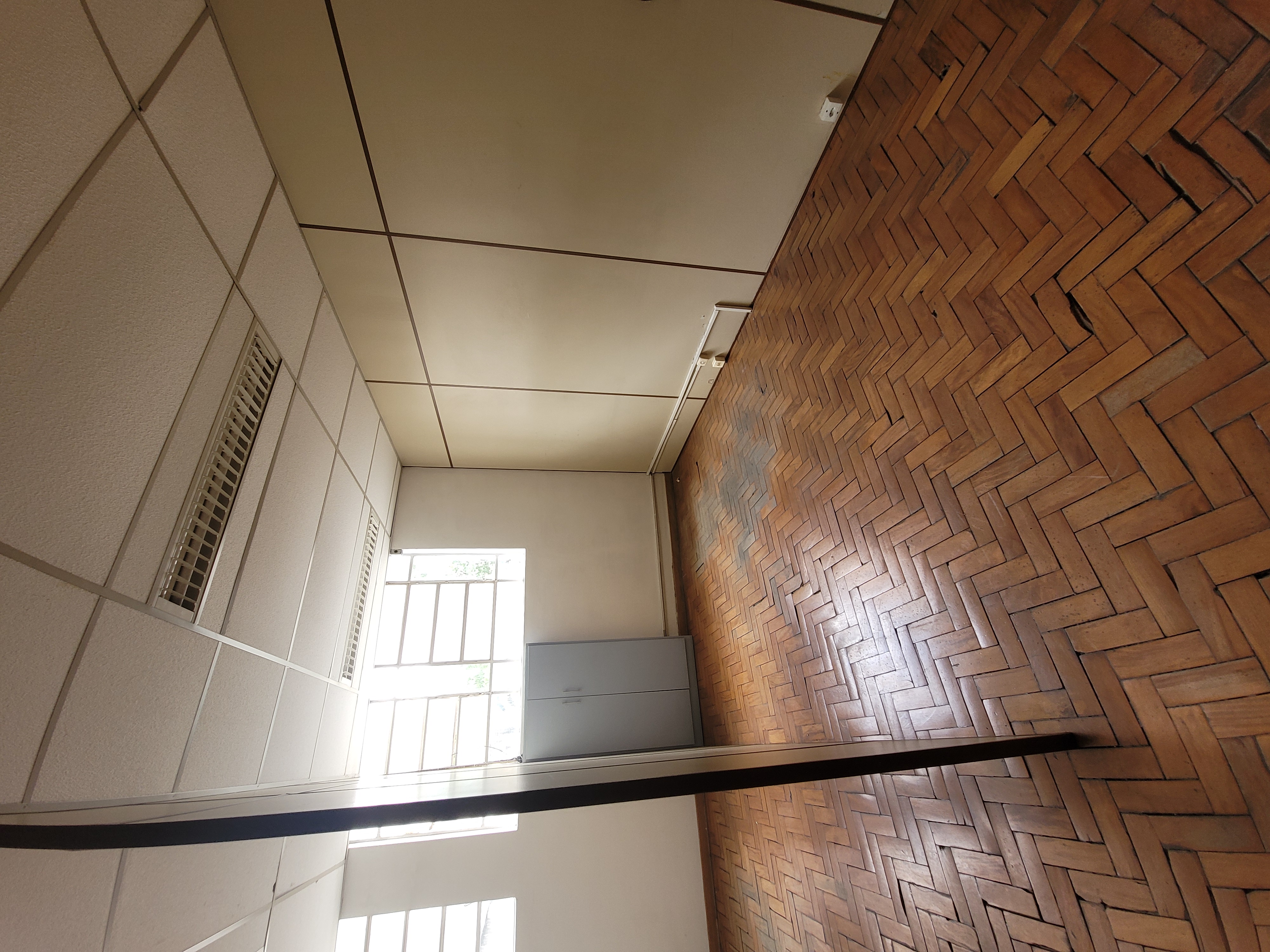 Galpão com 480m² + Mezanino (Escritório) – Excelente Localização!