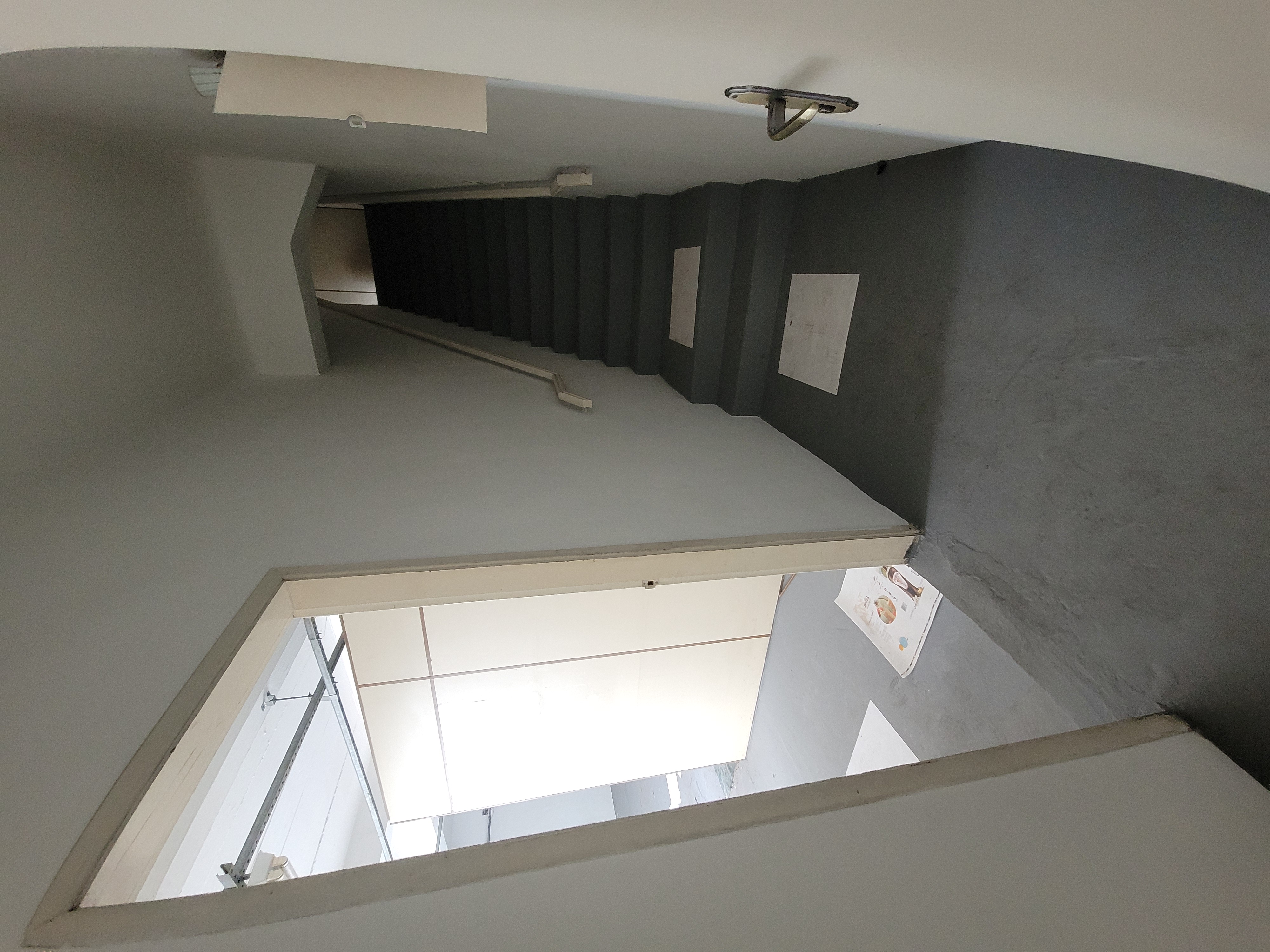 Galpão com 480m² + Mezanino (Escritório) – Excelente Localização!